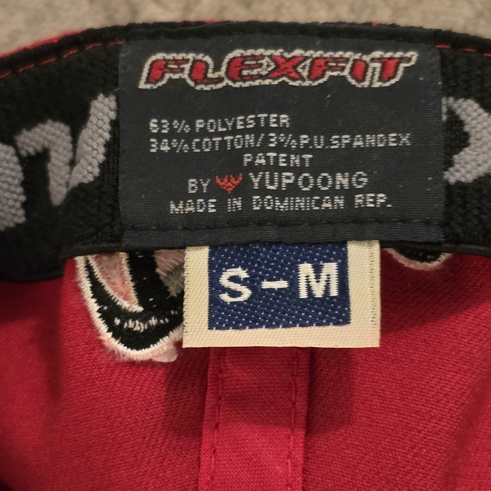 Vintage Y2k No Fear FLEXFIT Red, Orange, Black, Embroidered Baseball Cap Hat O/S - Picture 4 of 7